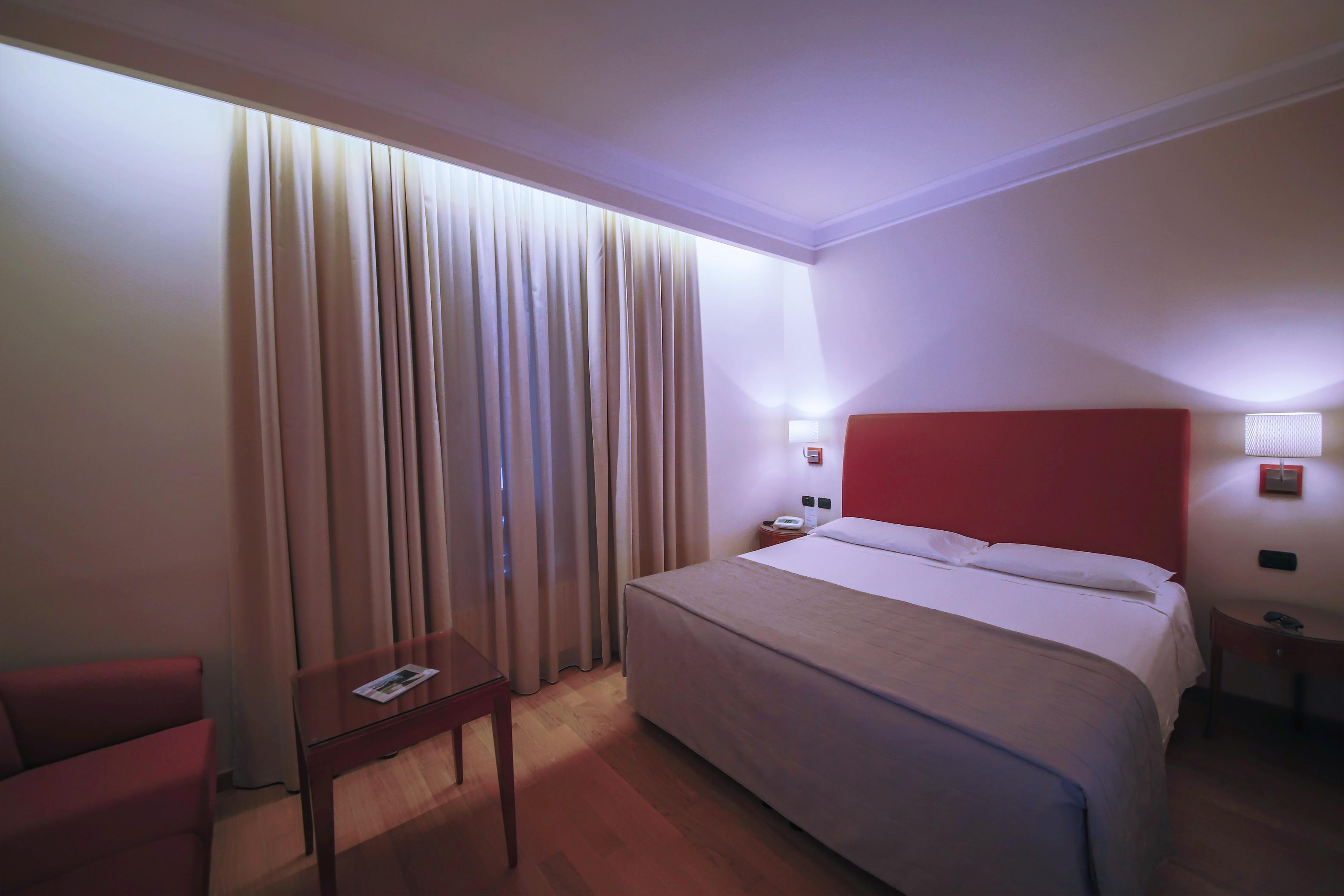 Monica Hotel Fiera Pregnana Milanese Exterior photo